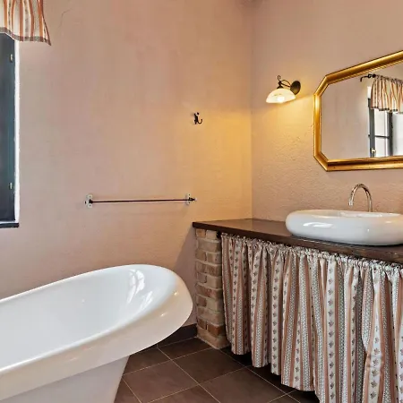 Villa Luxurious In With Swimming Pool *